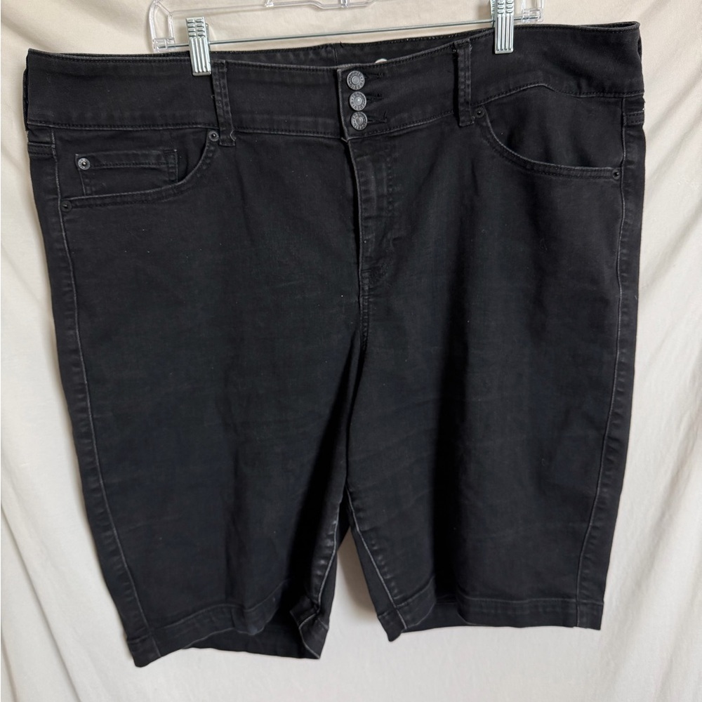 Torrid Black Women's Bermuda Shorts